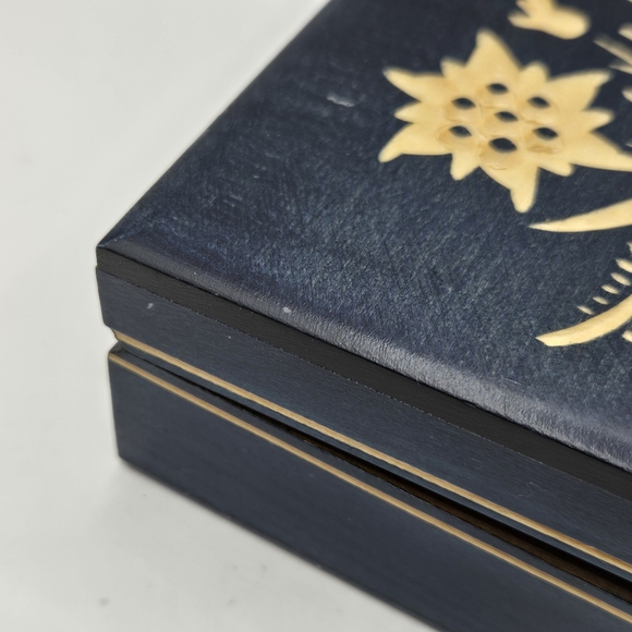 Small Hand Carved Wooden Hinged Trinket Box Flower Navy Blue, Red Velvet Poland - Picture 7 of 16